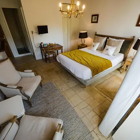 Ferme Du Loucel בית הארחה קולוויל-סור-מר