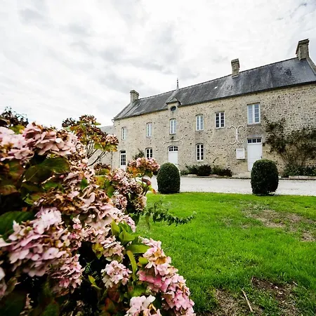 Ferme Du Loucel בית הארחה