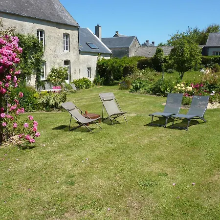 Ferme Du Loucel 3* קולוויל-סור-מר